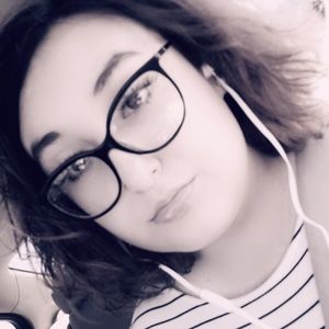 Meet your Posher, Evelyn